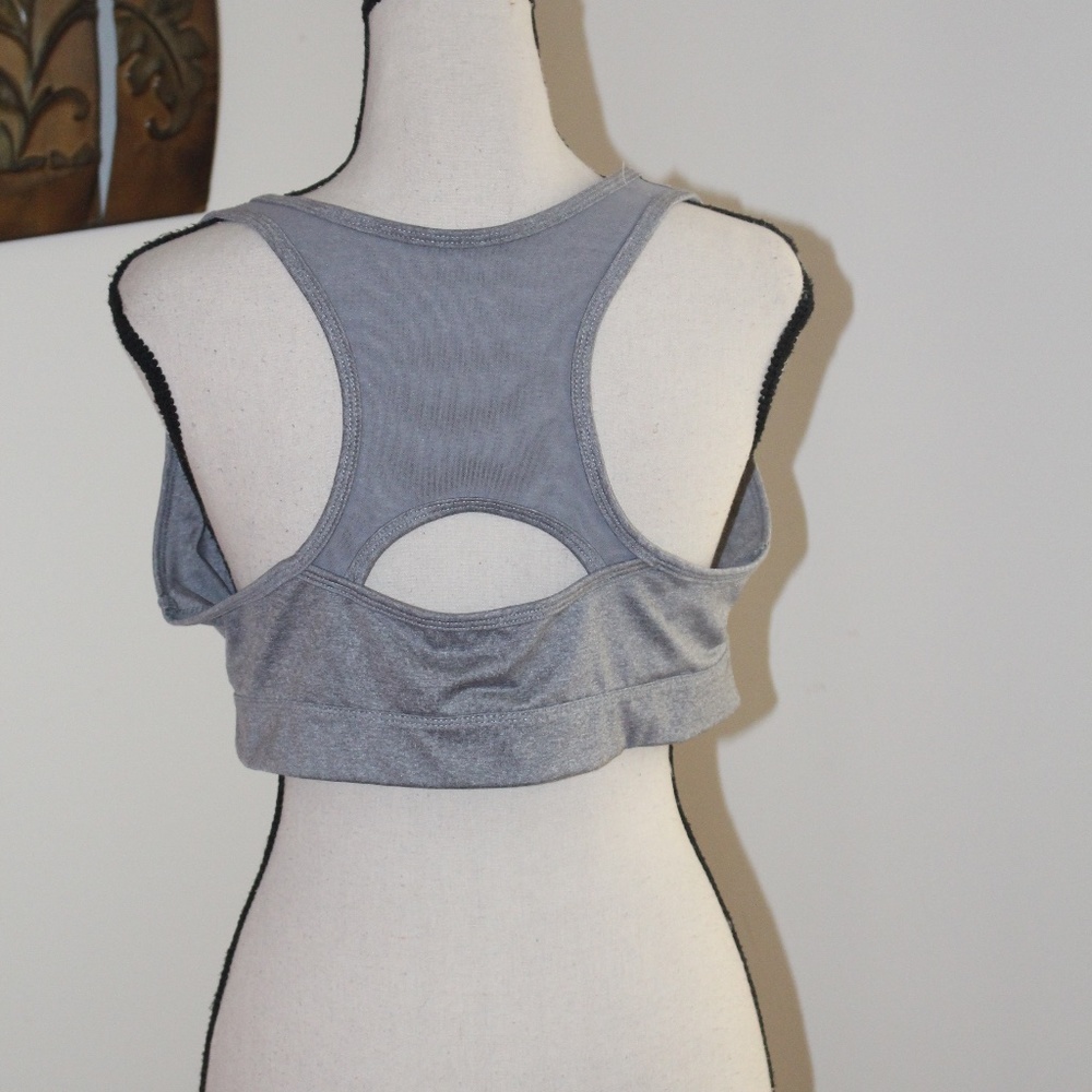File, Racerback Sports bra with front zipper ..... - Picture 2 of 7